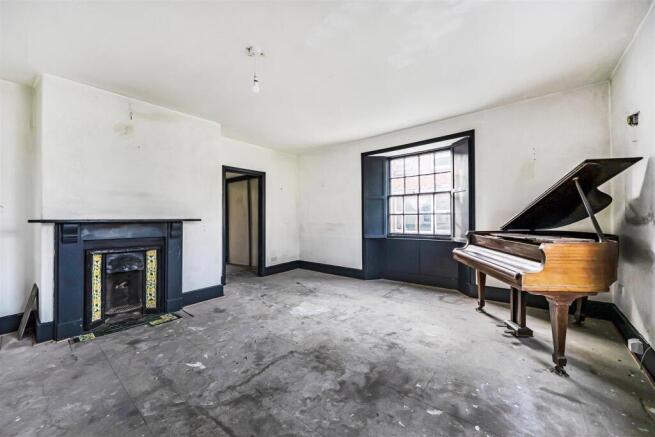 Flat 1