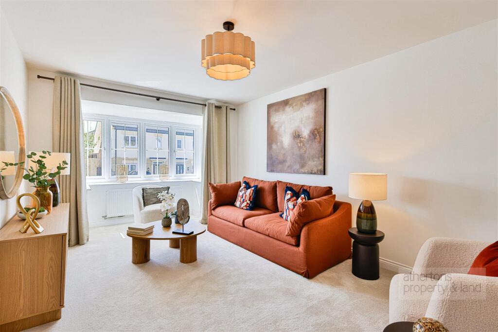 House in Burnley, Brownside, Worsthorne-with-Hurstwood - More