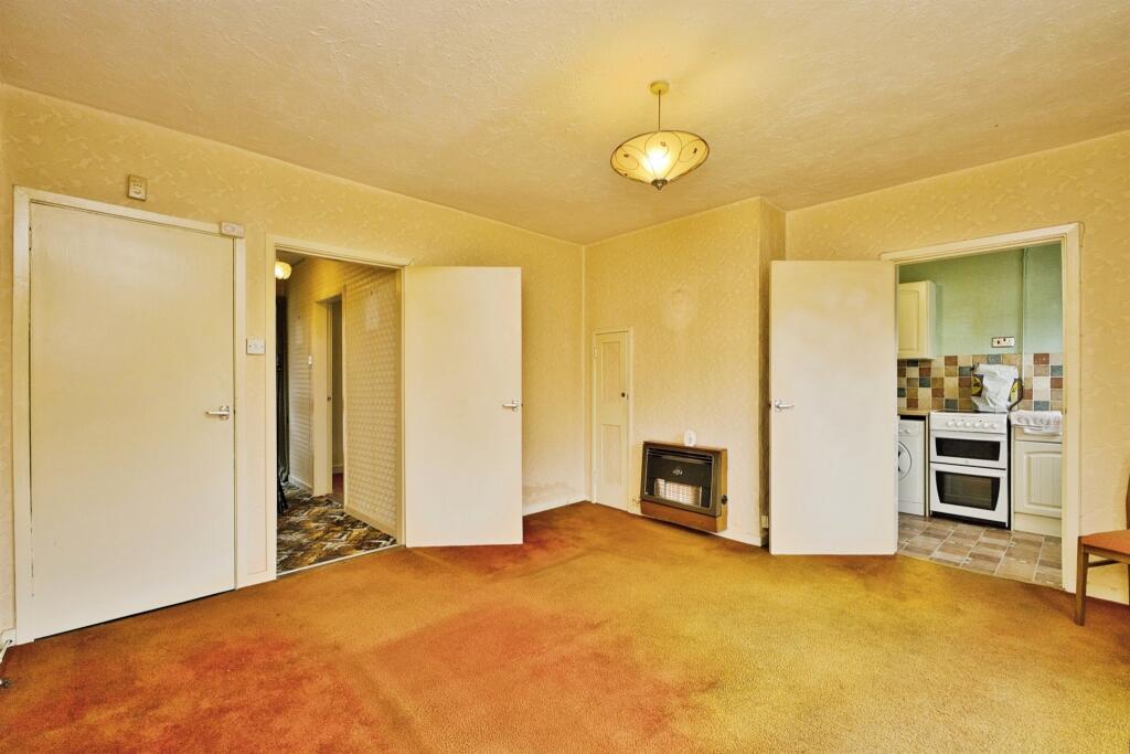 House in Yeovil, Somerset - More