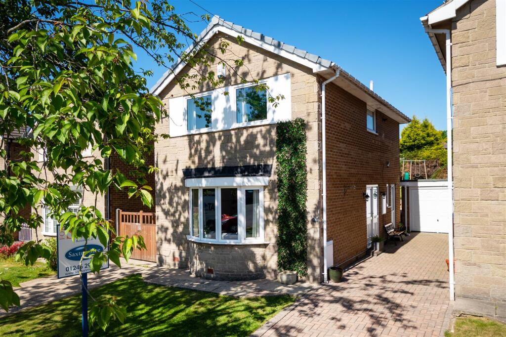 Main image of property: Chancet Wood View, Sheffield