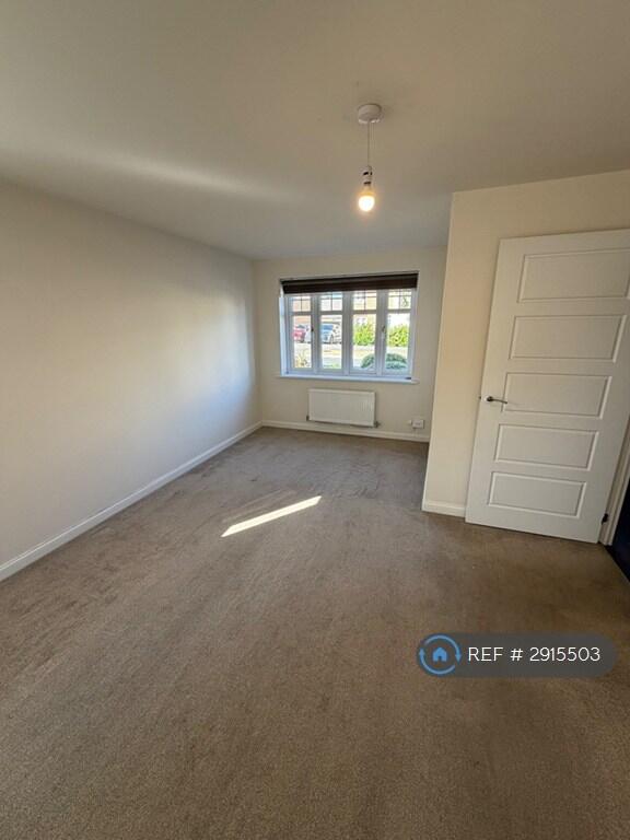 Harlequin Crescent, Bedford, MK42 - View 5