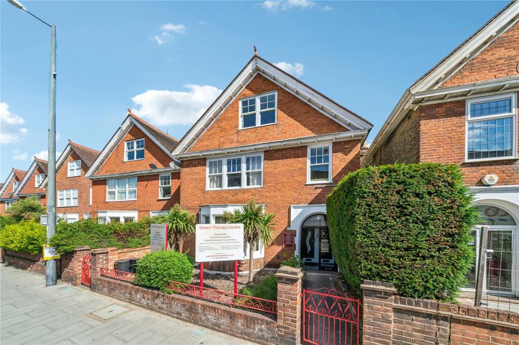 Main image of property: Upper Richmond Road West, East Sheen, SW14