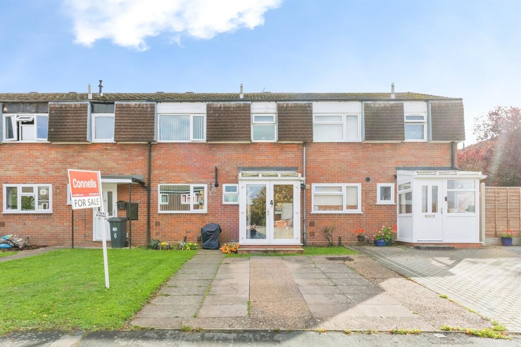 3-bed terraced on Rawlinson Road, Leamington Spa, £300,000
