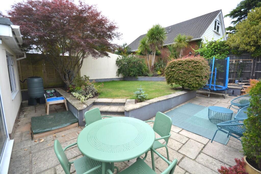 House in Dorset, Bournemouth, Christchurch and Poole - View 2