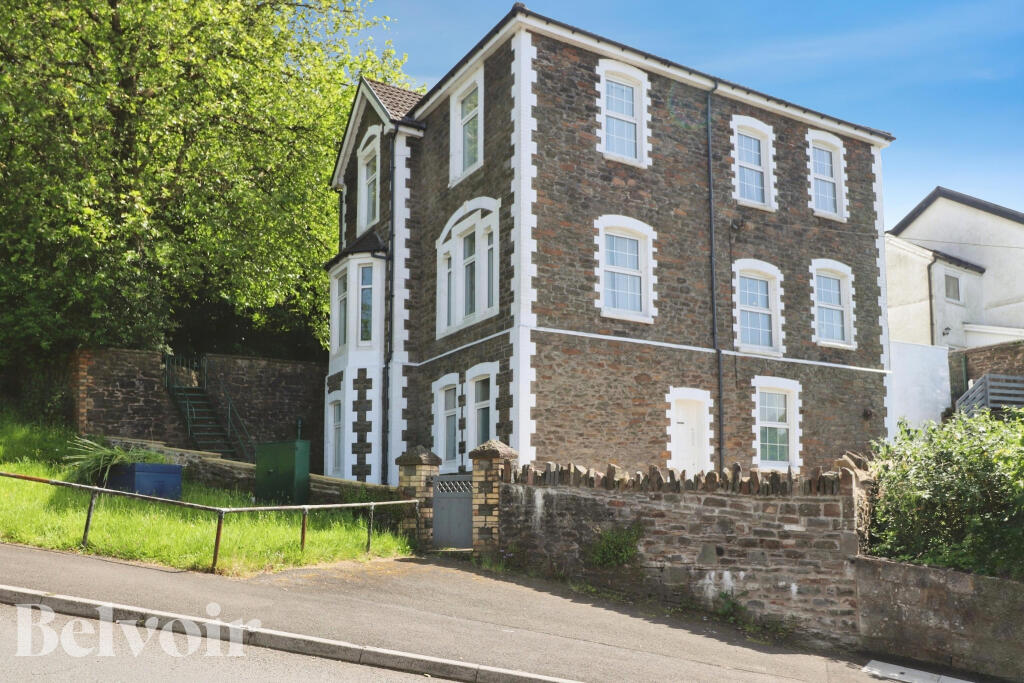 Merthyr Road, Pontypridd, CF37, Pontypridd