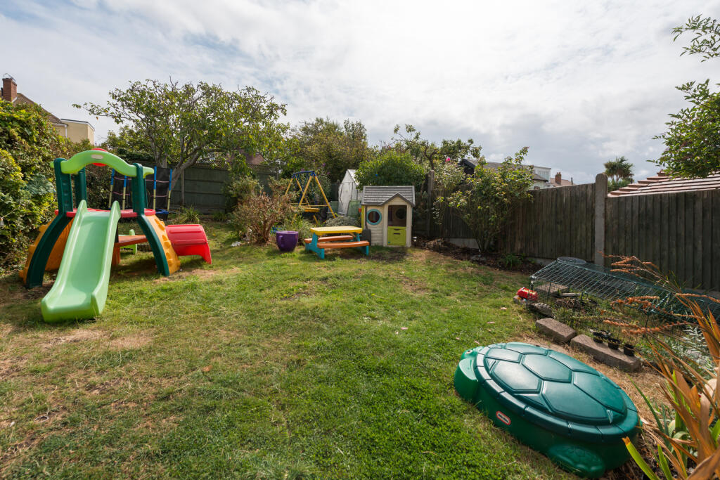 House in Canterbury - View 4