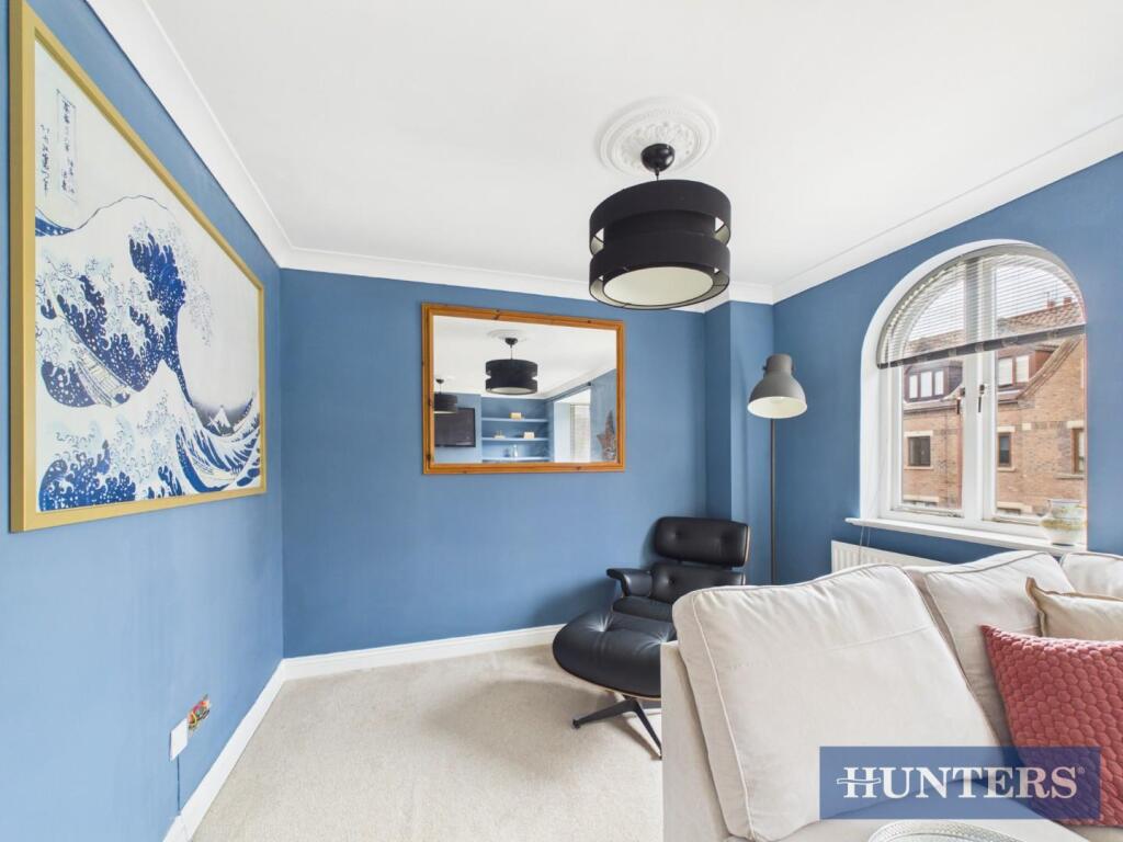 House in Hull - View 4