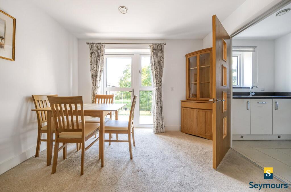 London Road, Burpham, Guildford, Surrey, GU1 photo 4