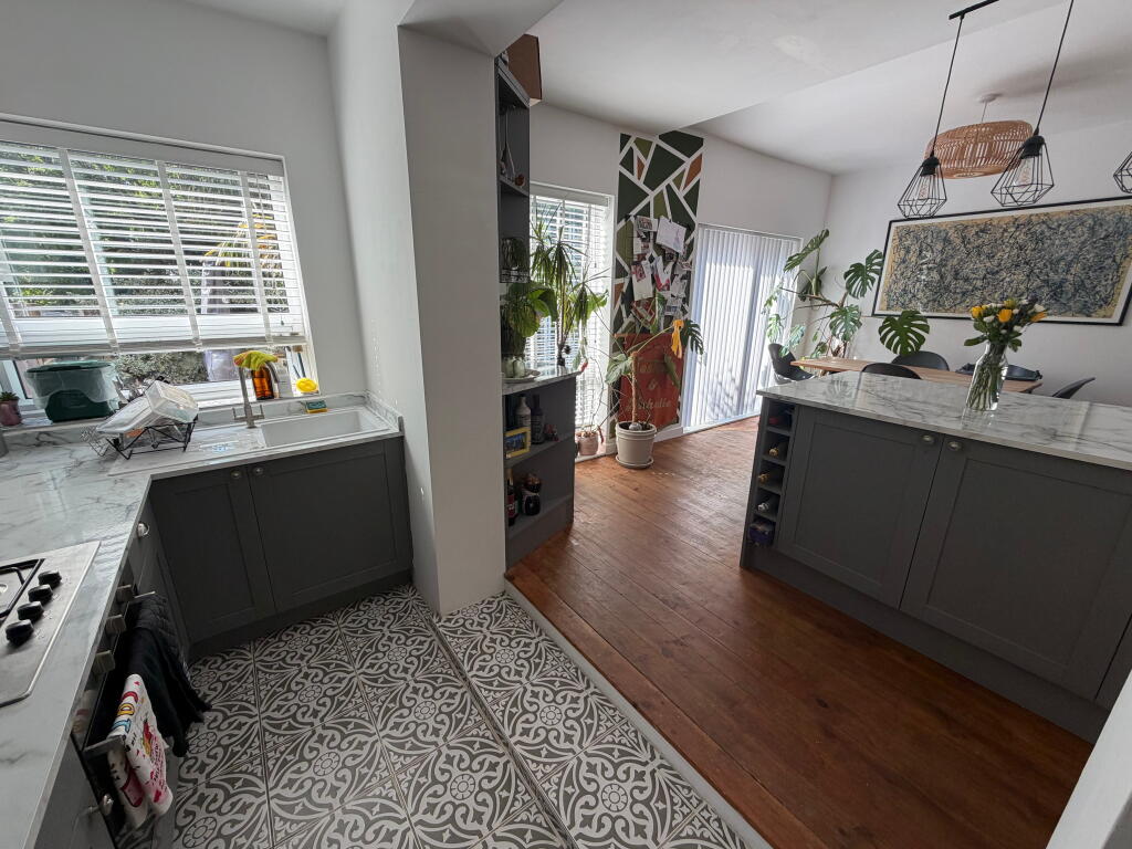 House in Stockport, Greater Manchester - View 5