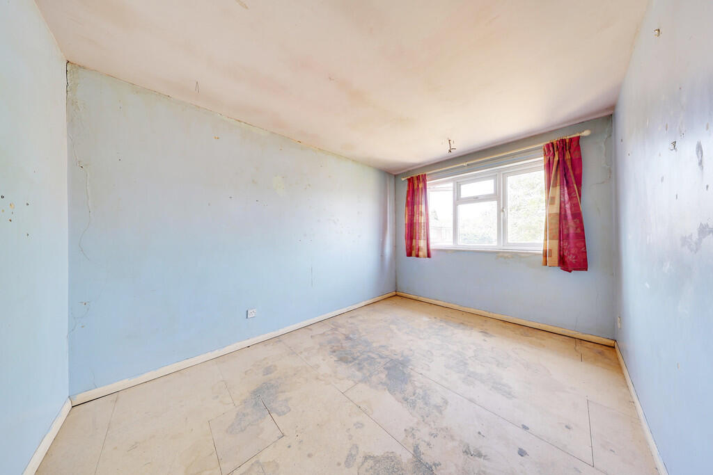 House in Tonbridge - More