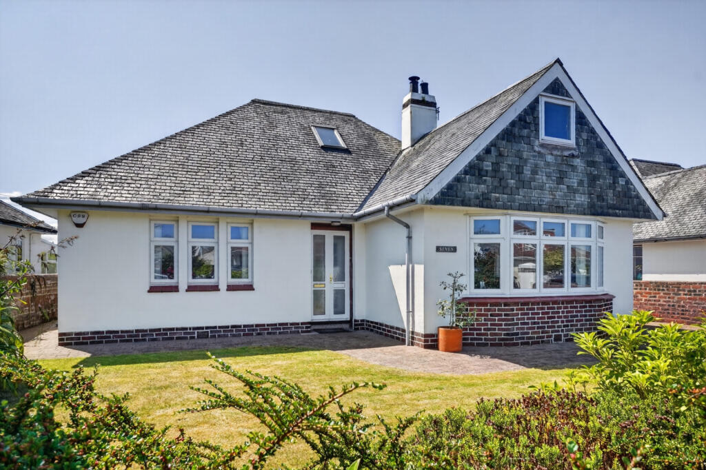 Main image of property: 7 Carwinshoch View, Seafield, KA7 4AY