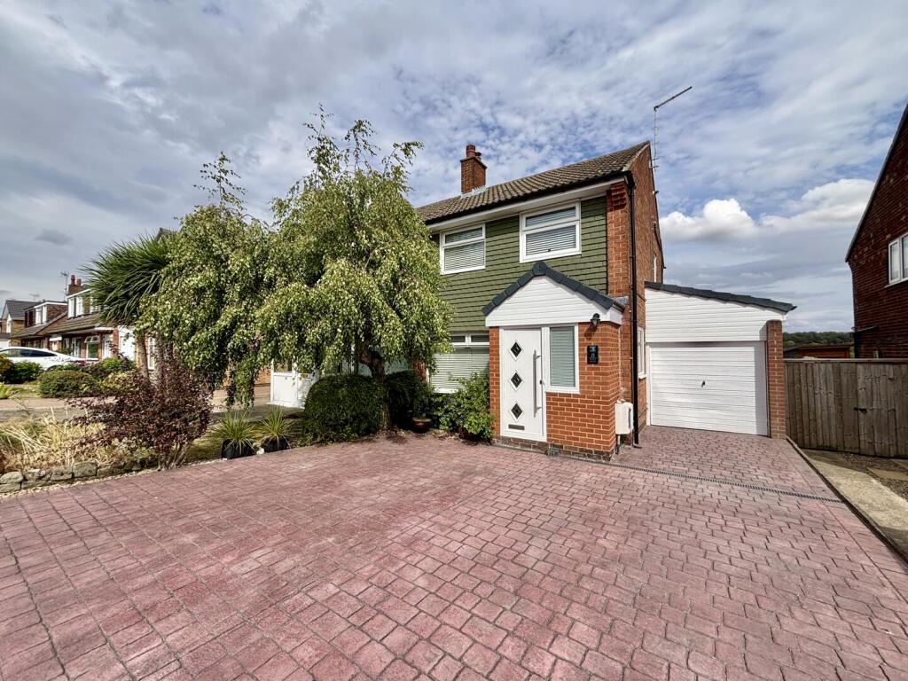 Main image of property: Elmet Road, Barwick In Elmet, Leeds