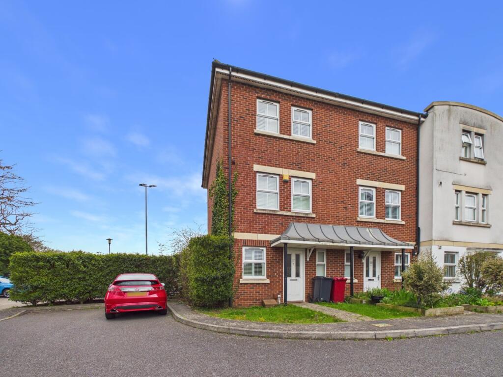 Main image of property: Tobermory Close, Langley, Berkshire, SL3