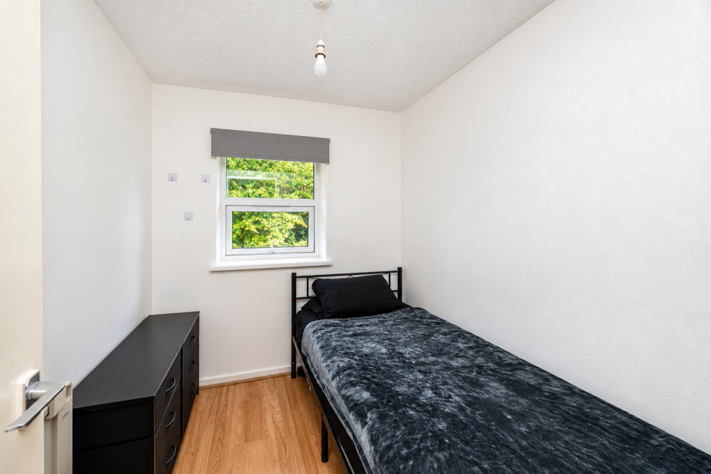 Apartment in Hemel Hempstead - View 5