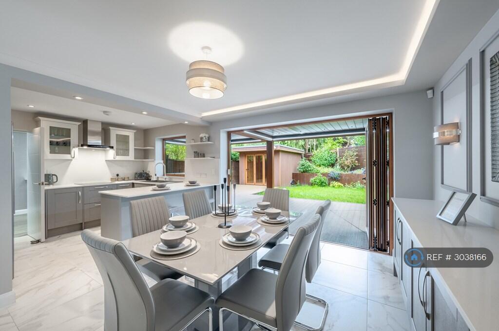 House in Bromley - View 5