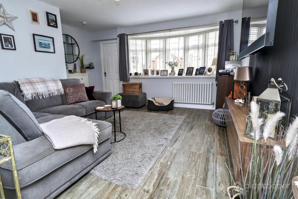 House in Nuneaton and Bedworth, Bermuda - View 4