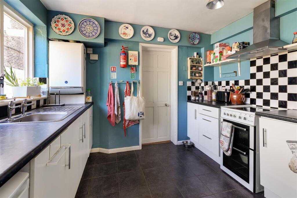 House in Cambridge, Petersfield - View 4