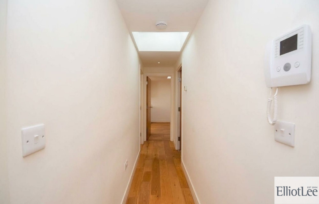 Apartment in London - View 2