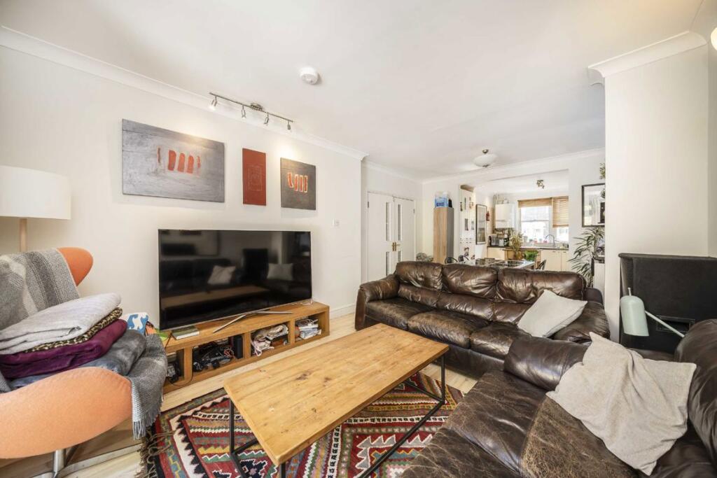 House in London, Stepney - View 3