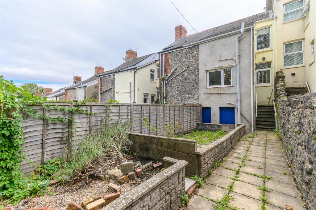 House in Cardiff - More