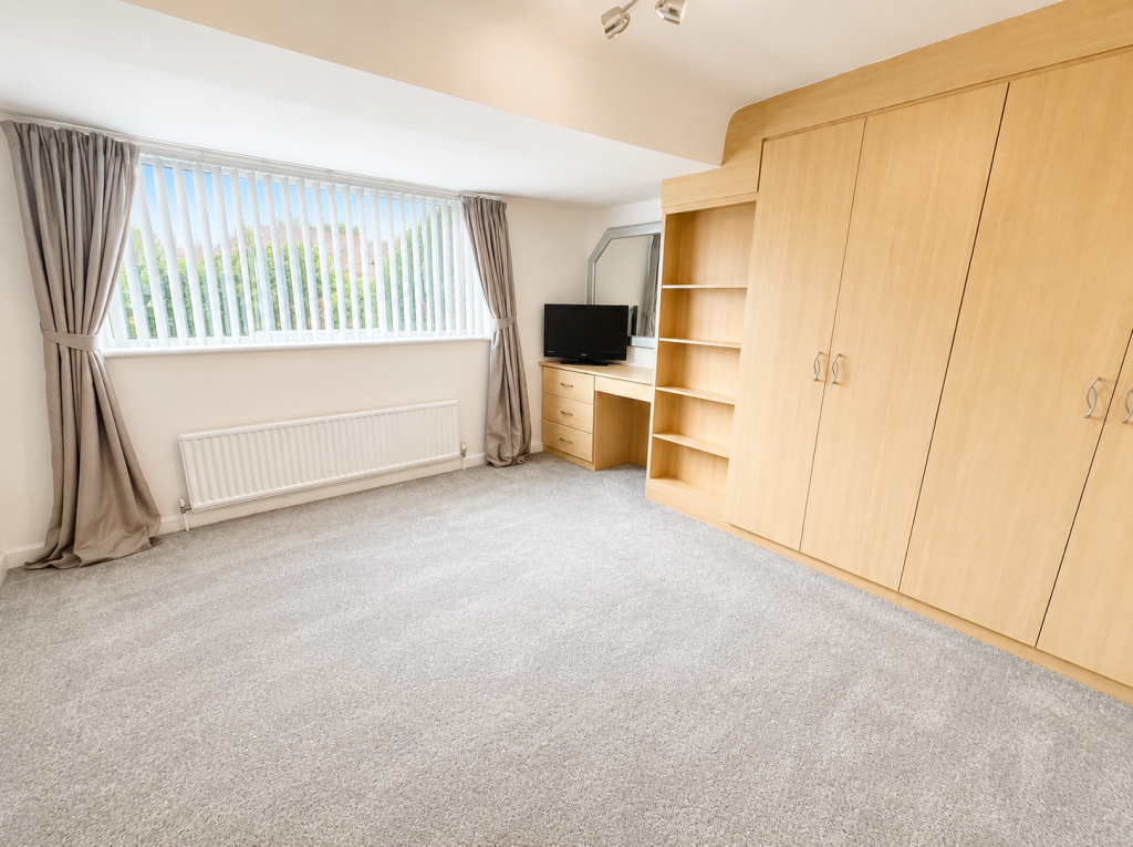 House in Fylde, Staining - More