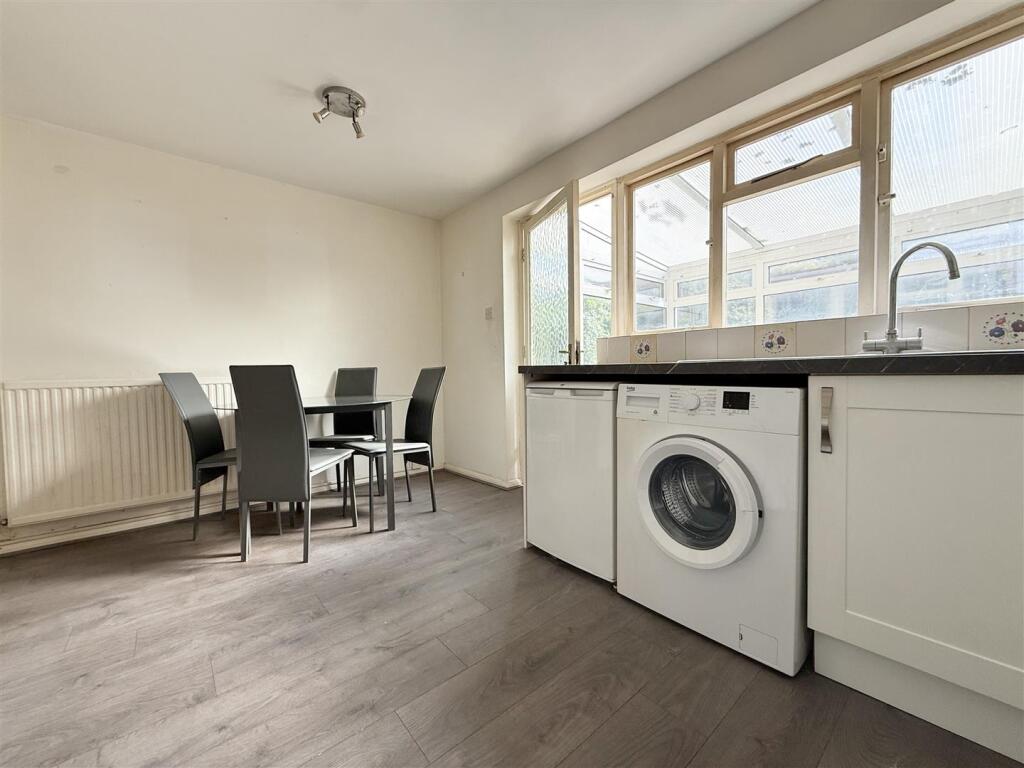 House in Leicester - View 5