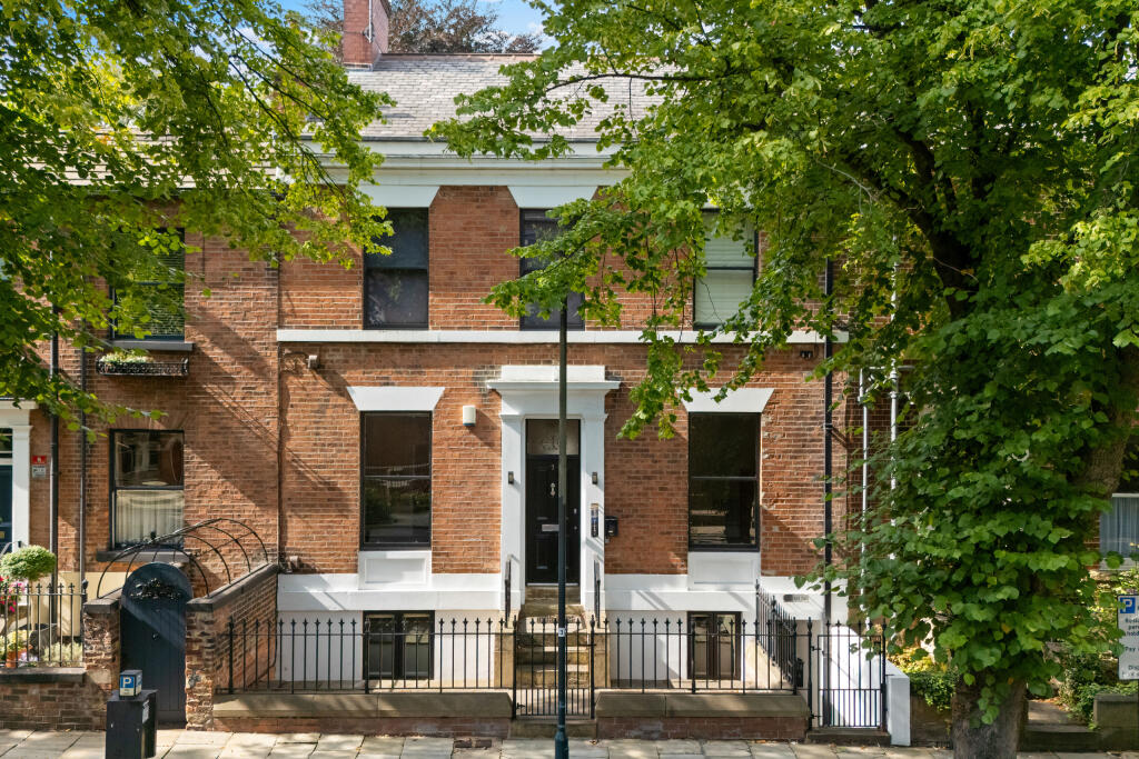 Main image of property: Wentworth Terrace, Wakefield, West Yorkshire