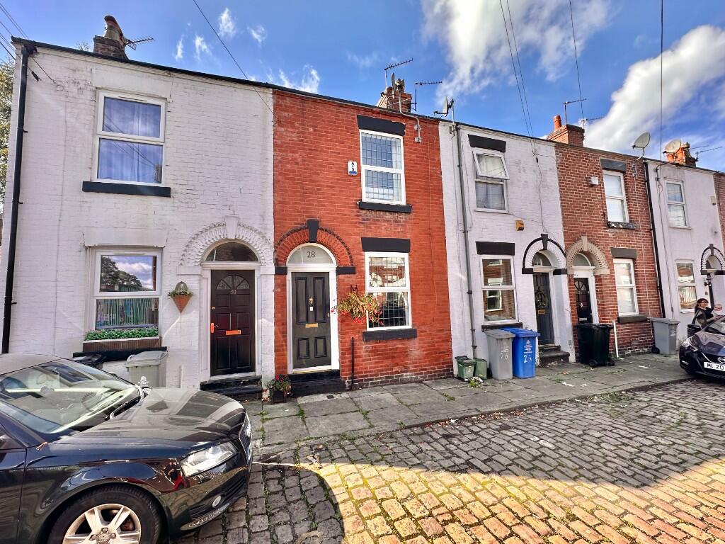 Main image of property: Seymour Grove, Sale, Cheshire, Greater Manchester, M33