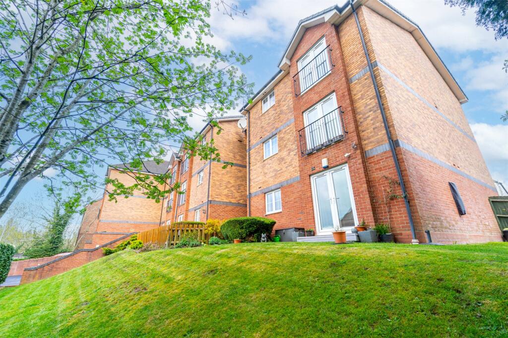 Apartment in Birmingham, West Midlands - View 2