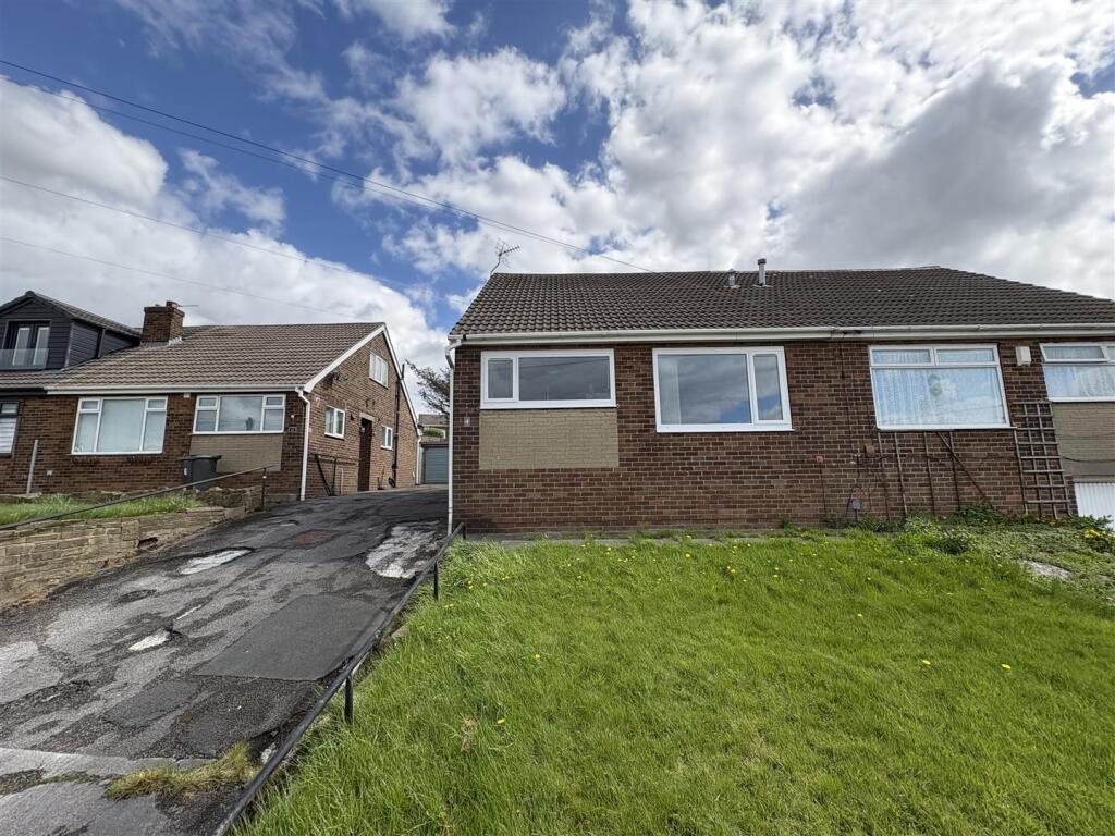 Main image of property: Harewood Avenue, Heckmondwike