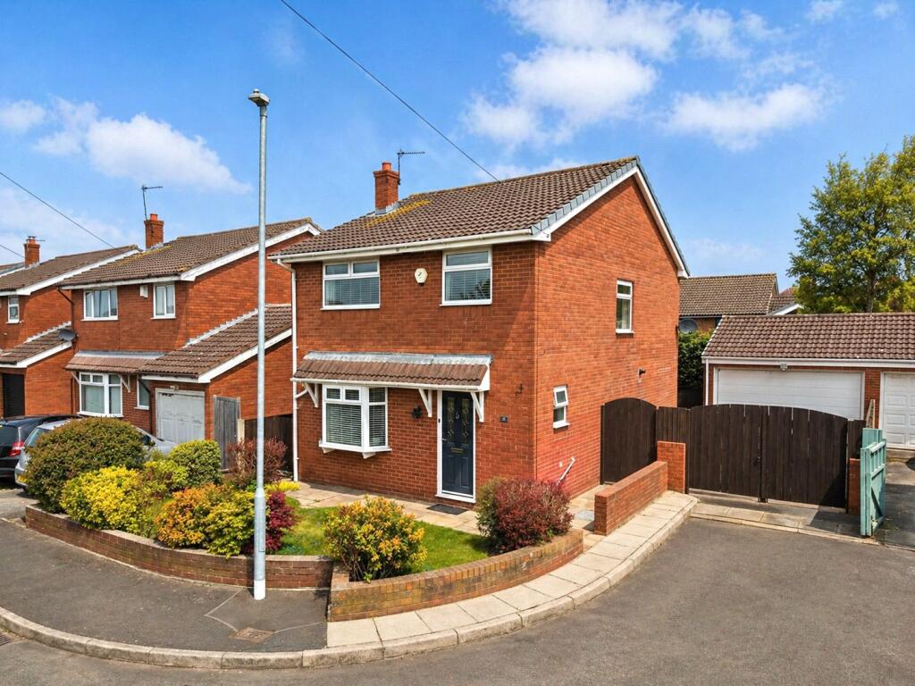 4-bed detached on Sherwood Grove, Wirral, Merseyside, CH47, £335,000