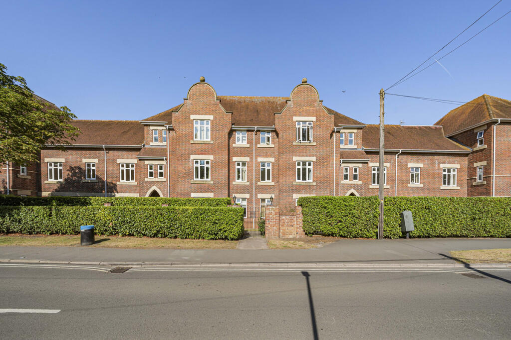 Main image of property: Walter Bigg Way, Wallingford, OX10