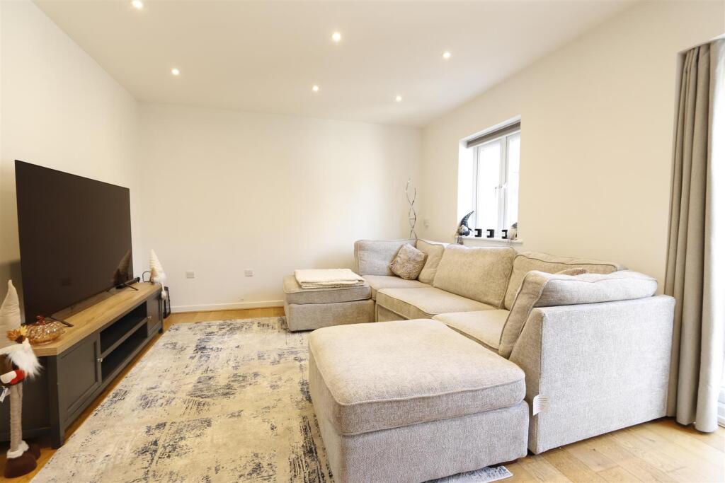 House in Shefford - View 3