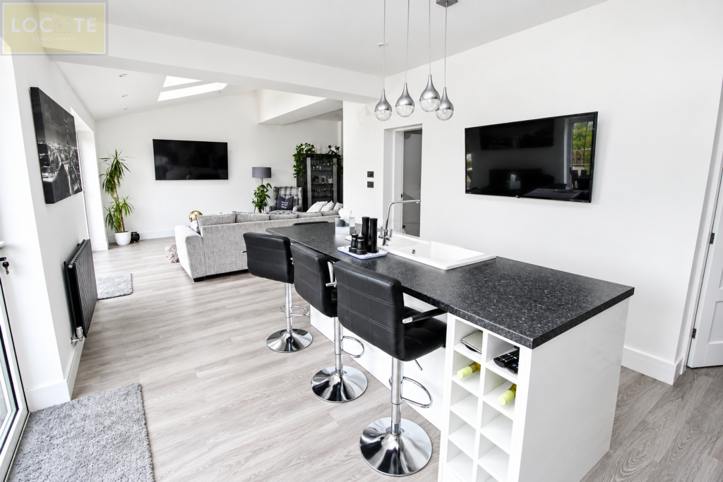 House in Trafford, Greater Manchester - More