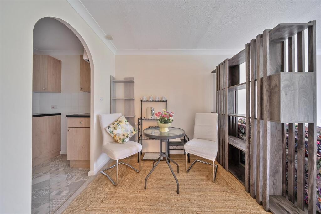 Apartment in Wrington, North Somerset - View 4