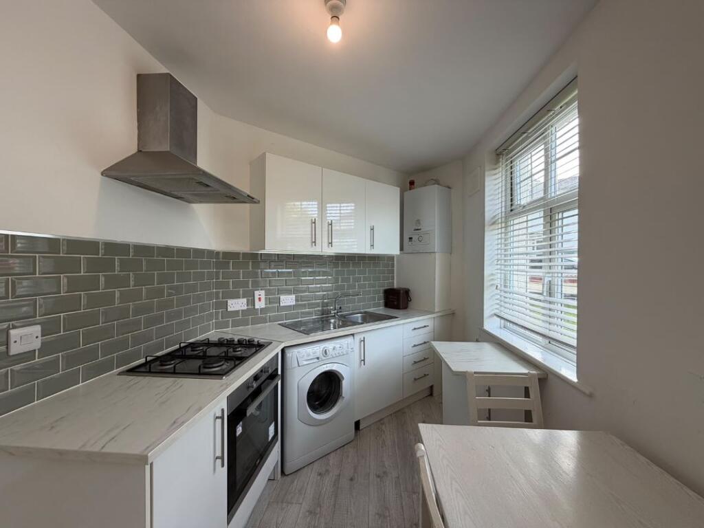 Apartment in Harrow - View 2