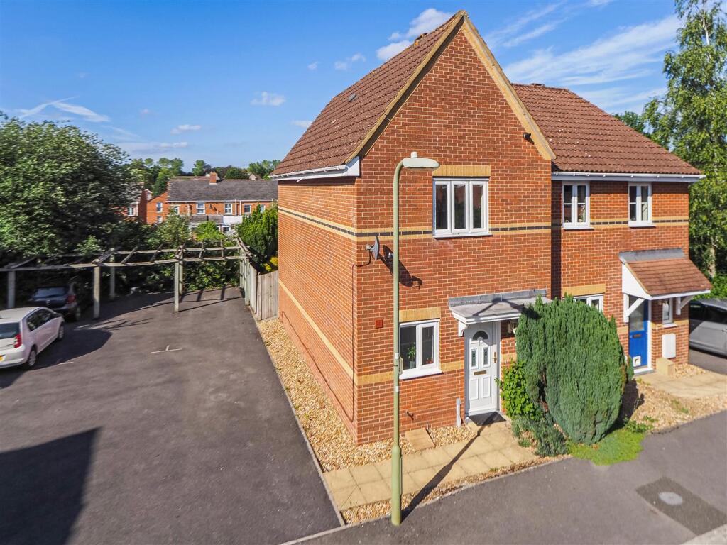 Main image of property: Beckett Road, Andover