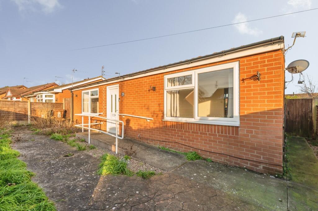 Main image of property: Kinross Crescent, NOTTINGHAM, Nottinghamshire, NG8