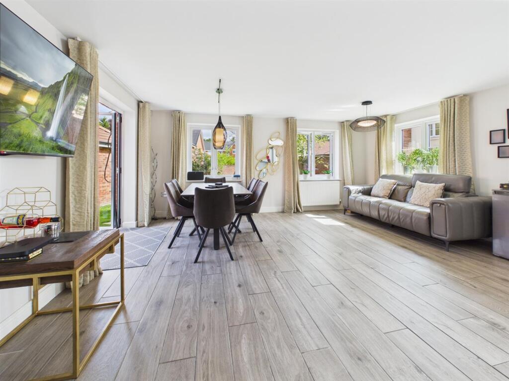House in Reading - View 4