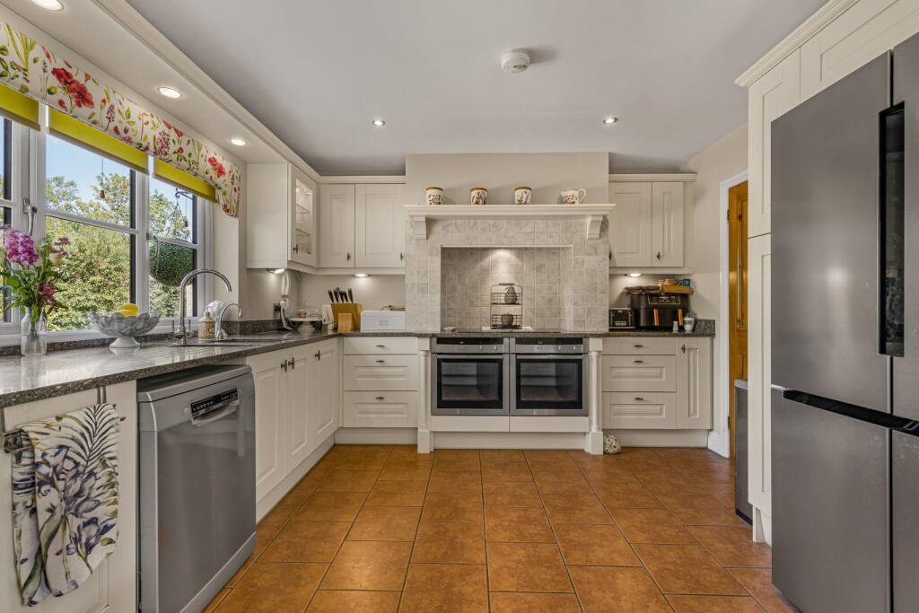 House in Cheltenham, Warden Hill, Leckhampton - View 5