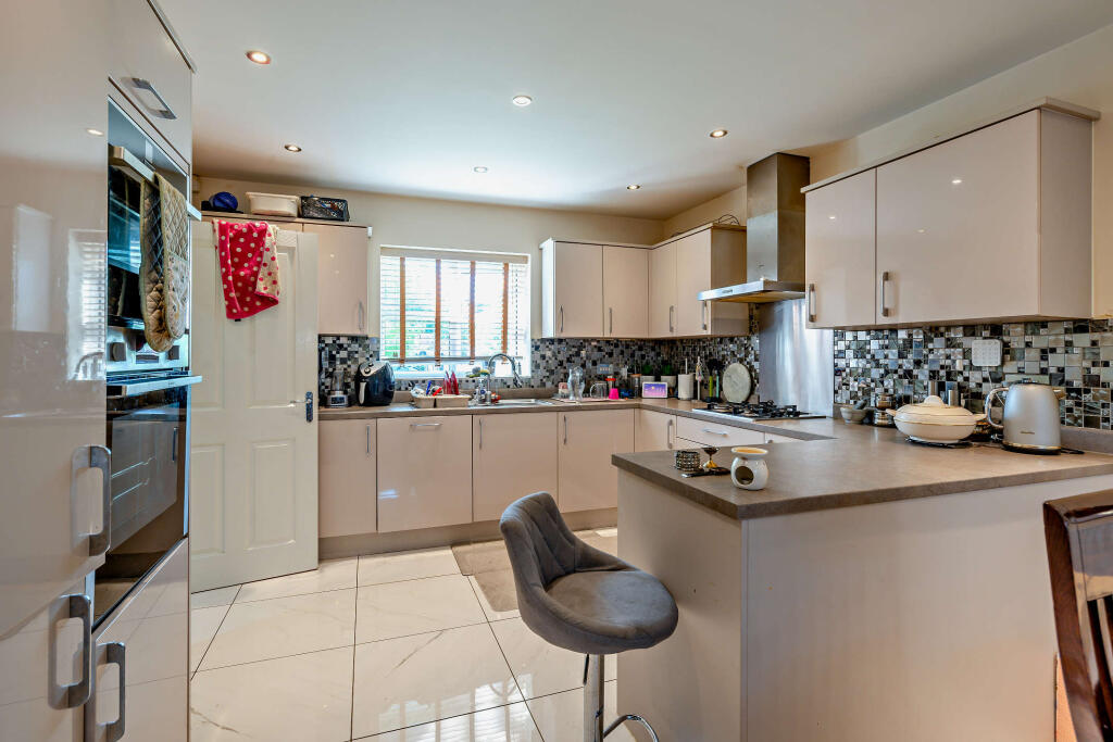Bhullar Way, Oldbury, Sandwell photo 4