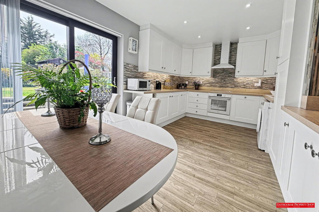 House in Wealden, Polegate - View 4