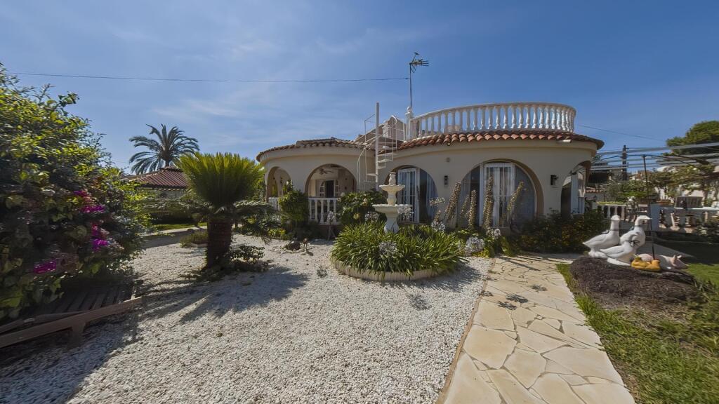 Main image of property: Valencia, Alicante, Torrevieja