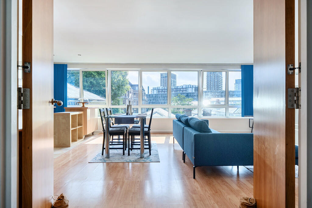 Apartment in London, Royal Arsenal Riverside, Plumstead - More
