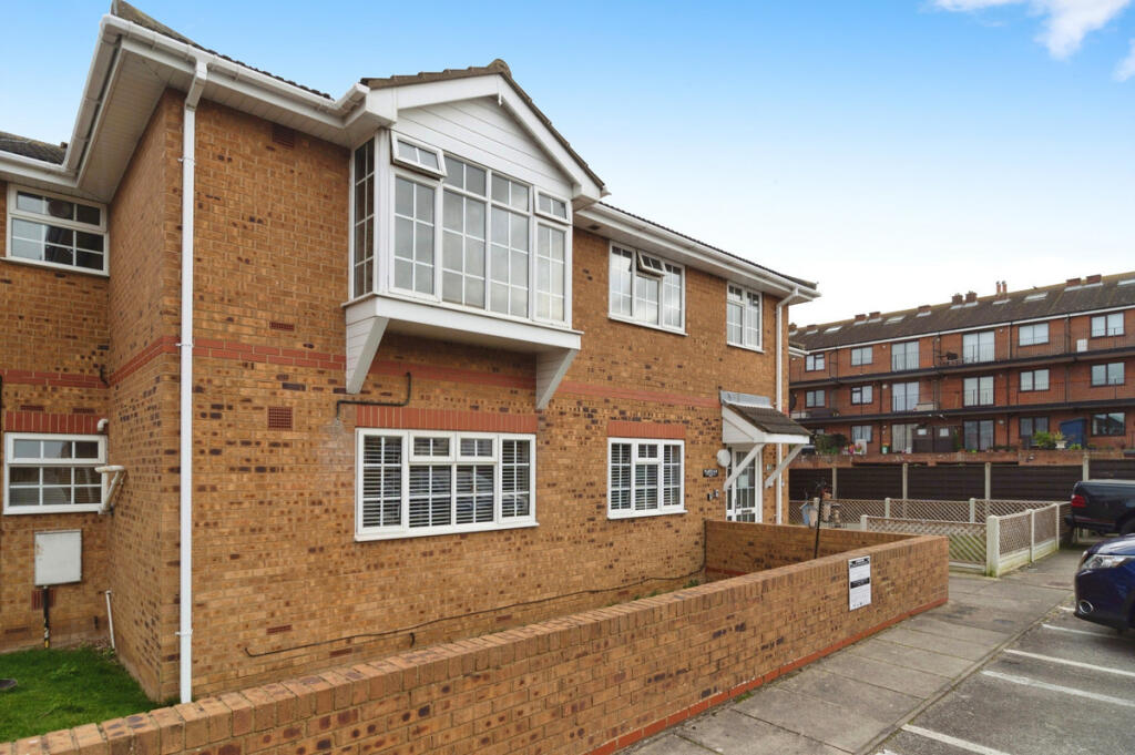 Main image of property: Victoria Road, Southend-on-sea, SS1