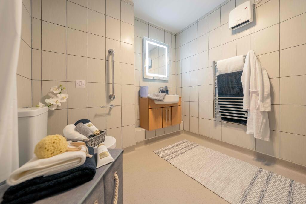 Apartment in Lancaster, Primrose, Greaves - View 4
