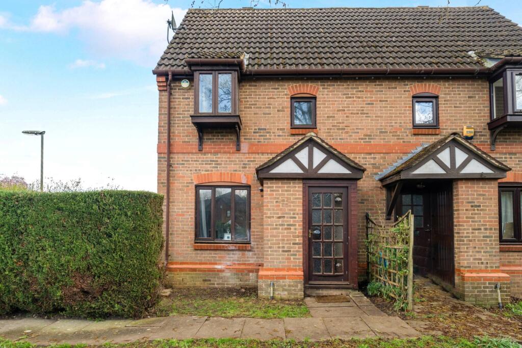 1-bed semi-detached on Devoil Close, Guildford, Surrey, GU4, £275,000