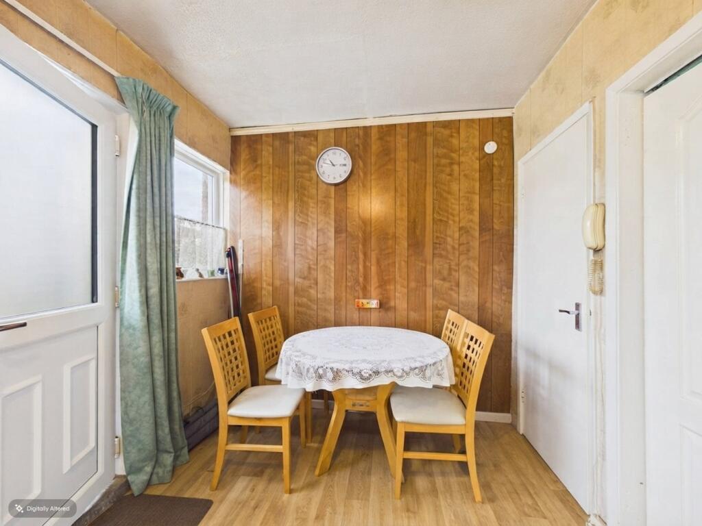 House in Romford - View 5