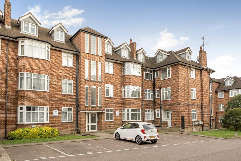 Main image of property: Oakleigh Road North, London, N20