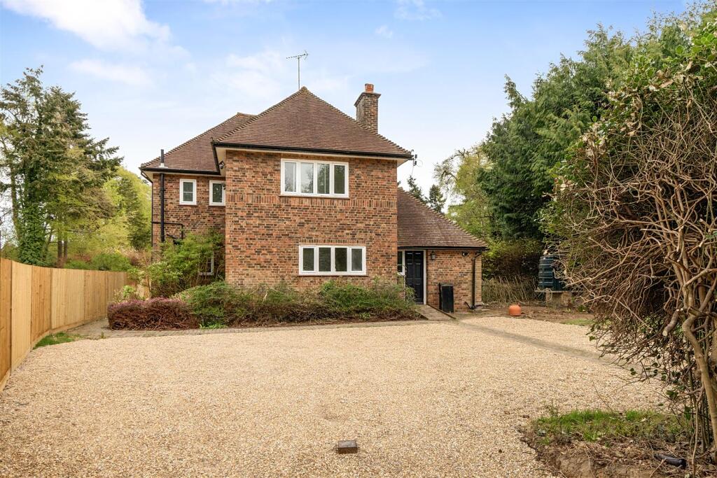 Main image of property: Chequers Lane, Walton On The Hill